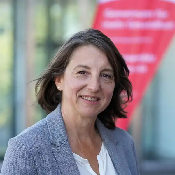 Portrait von Cristina Spagnolo Stehelin, Geschäftsleitung 2024 der Stiftung Berner Gesundheit